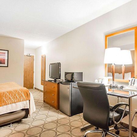 Comfort Inn Эдмундстон Экстерьер фото