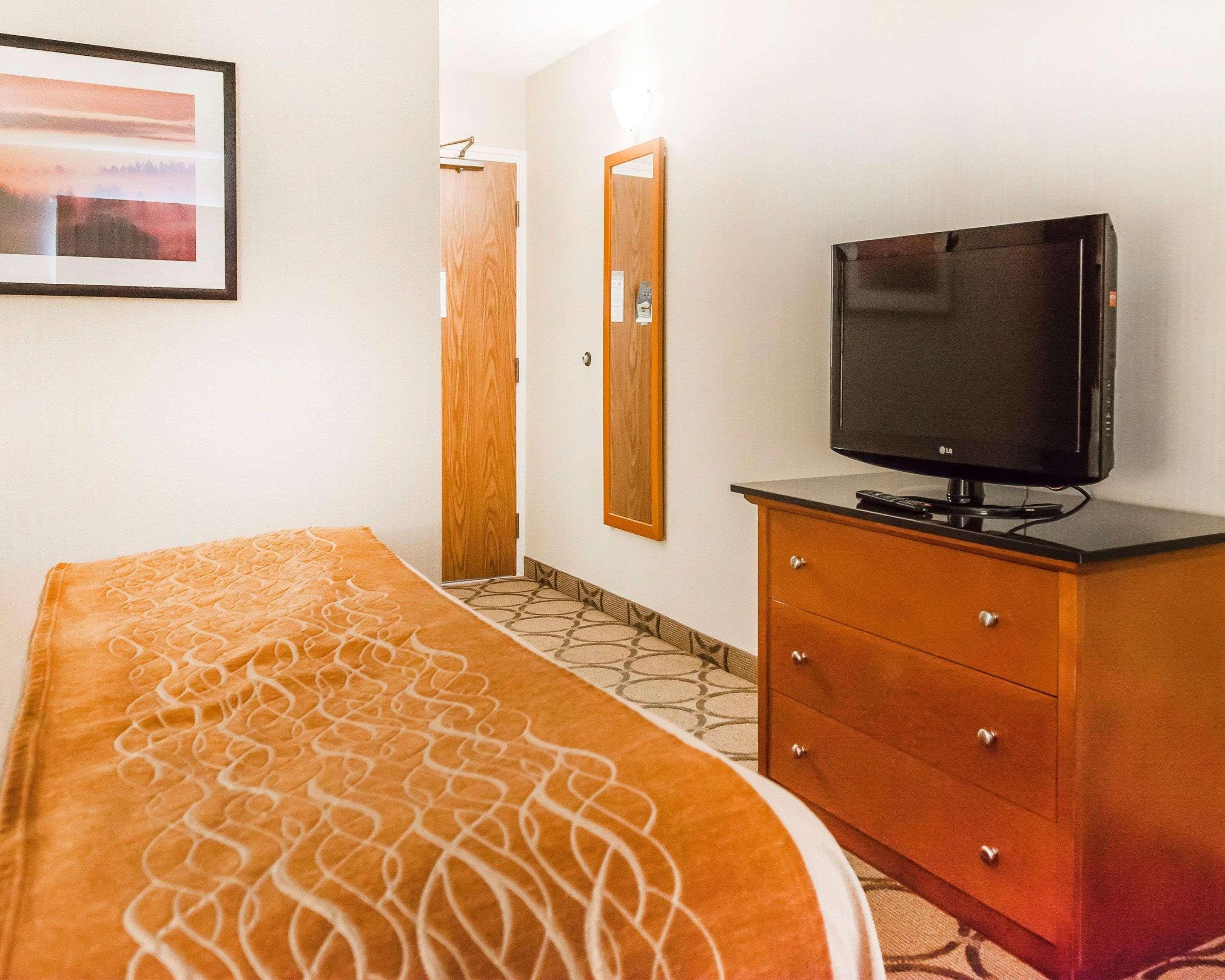 Comfort Inn Эдмундстон Экстерьер фото