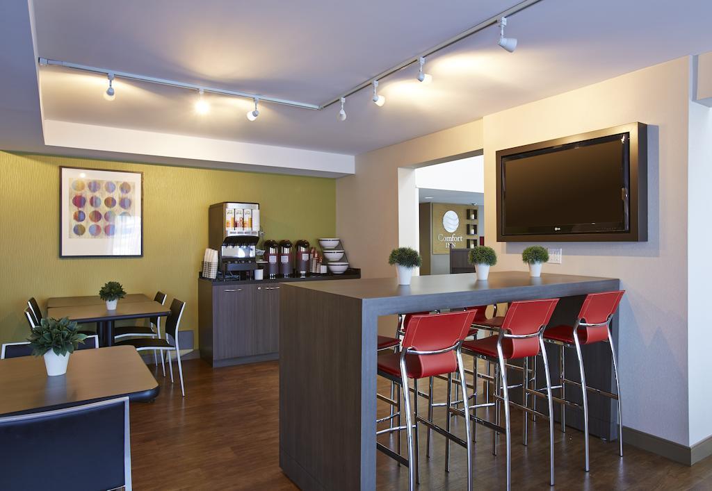 Comfort Inn Эдмундстон Экстерьер фото