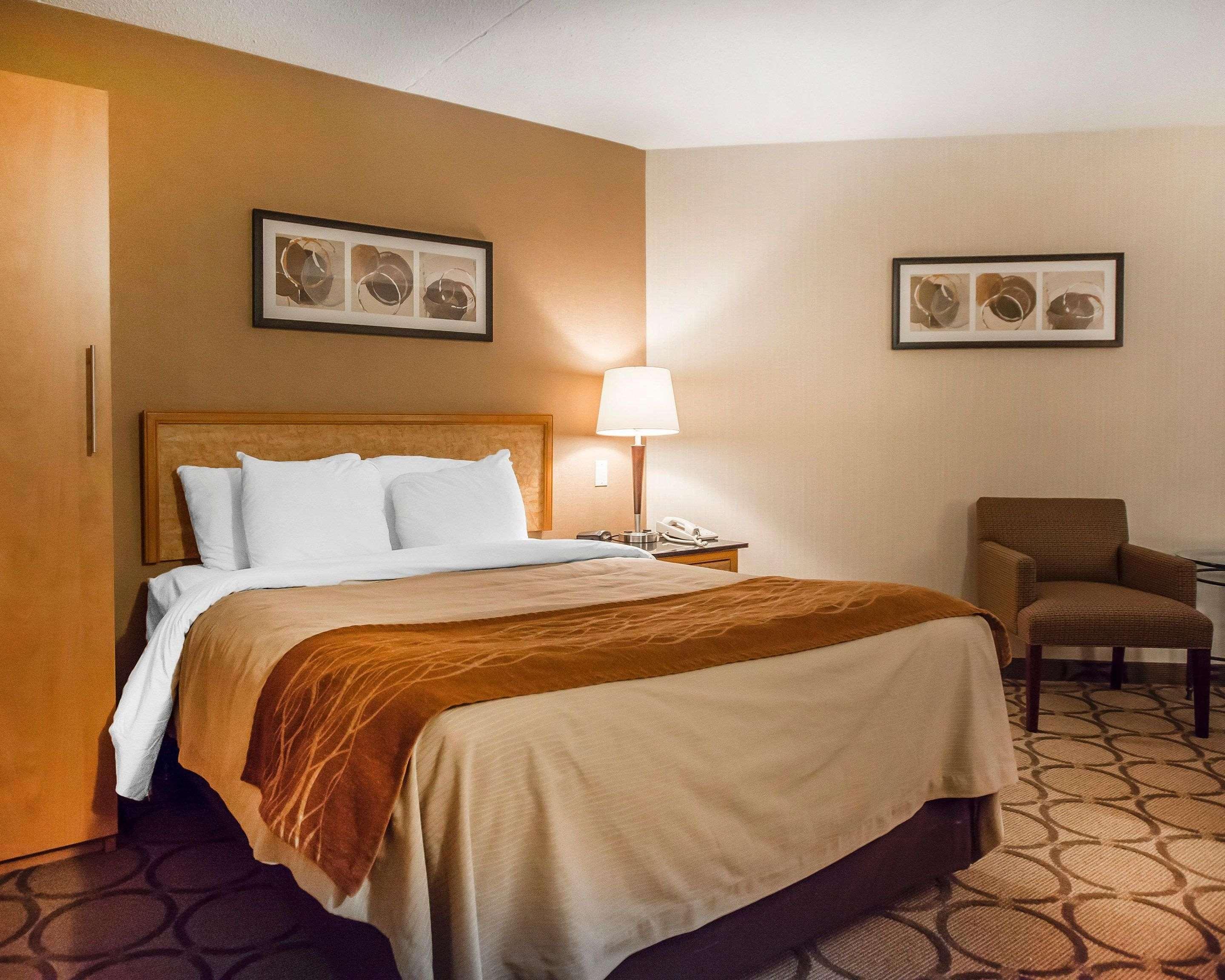 Comfort Inn Эдмундстон Экстерьер фото